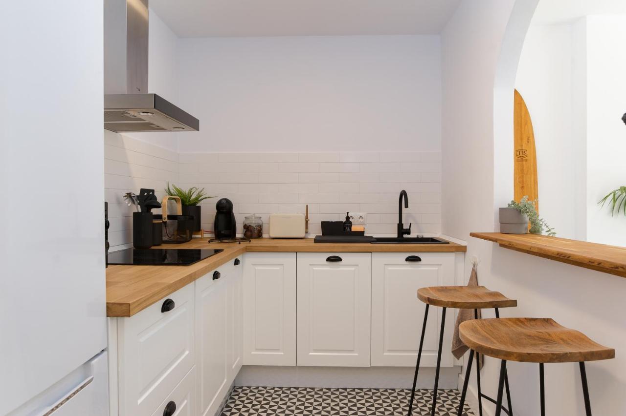 Surf Apartment - Wifi - Parking - Swimming Pool - Patio - Garden Таріфа Екстер'єр фото