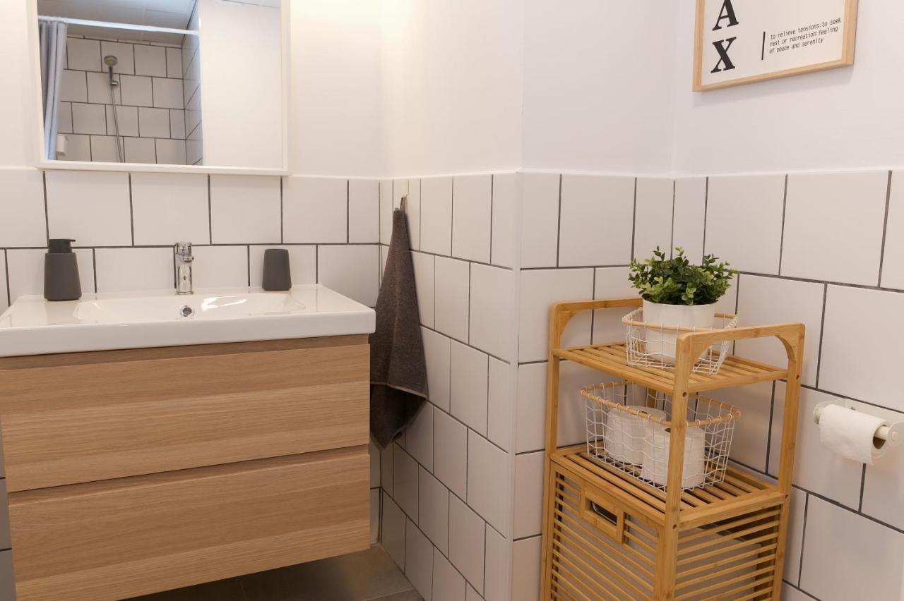 Surf Apartment - Wifi - Parking - Swimming Pool - Patio - Garden Таріфа Екстер'єр фото