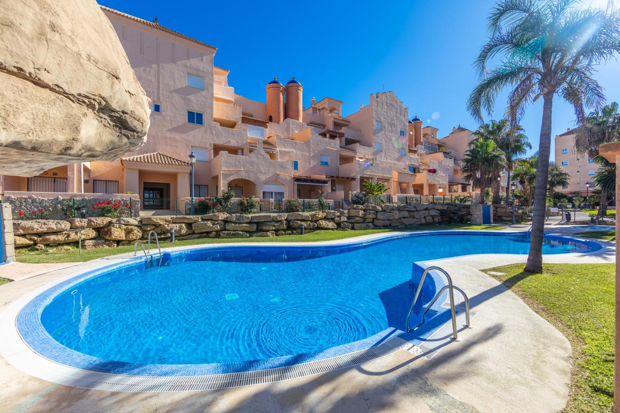 Surf Apartment - Wifi - Parking - Swimming Pool - Patio - Garden Таріфа Екстер'єр фото